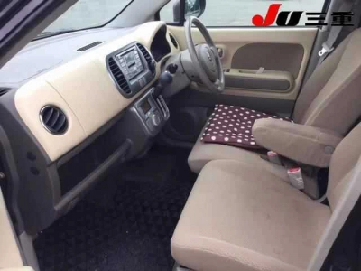 SUZUKI MRWAGON