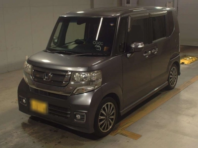 HONDA N BOX CUSTOM