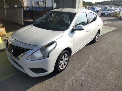 NISSAN TIIDA LATIO