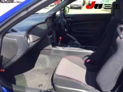 SUBARU BRZ
