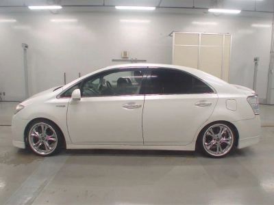 TOYOTA SAI