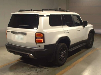 TOYOTA LAND CRUISER 250