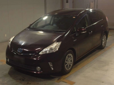 TOYOTA PRIUS ALPHA