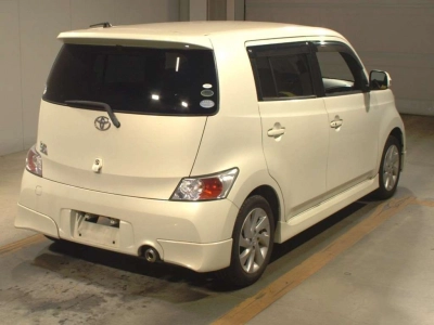 TOYOTA BB