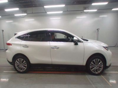 TOYOTA HARRIER HYBRID