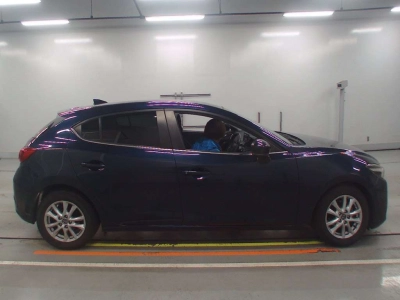 MAZDA AXELA SPORT