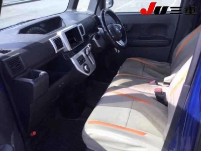 DAIHATSU WAKE