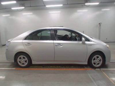 TOYOTA SAI