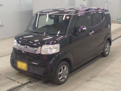 HONDA N-BOX SLASH