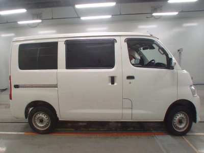 TOYOTA TOWN ACE VAN