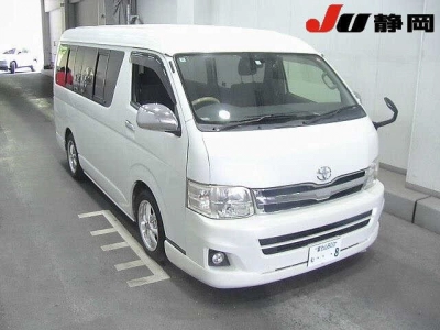 TOYOTA HIACE WAGON