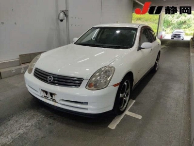 NISSAN SKYLINE