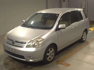 TOYOTA RAUM