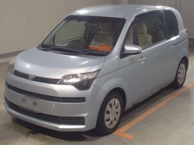TOYOTA SPADE