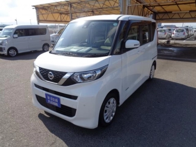 NISSAN ROOX