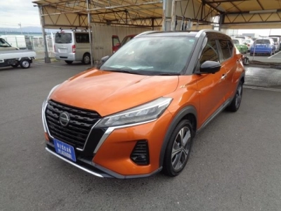 NISSAN KICKS