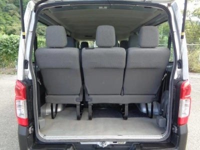 NISSAN NV350 CARAVAN WAGON