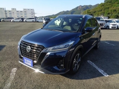 NISSAN KICKS