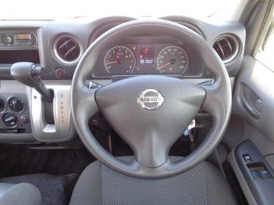 NISSAN NV350 CARAVAN WAGON