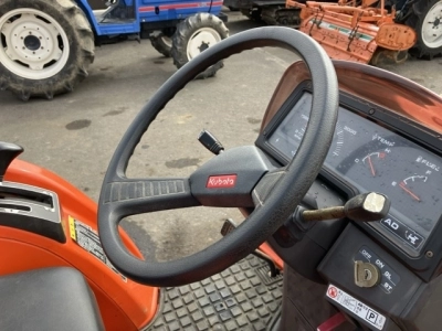 KUBOTA KUBOTA