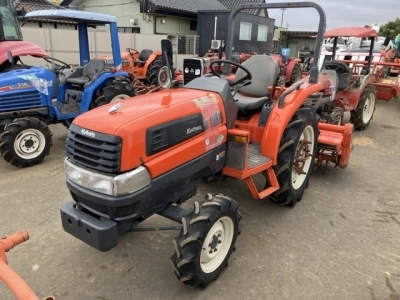 KUBOTA KUBOTA