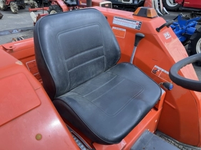 KUBOTA KUBOTA