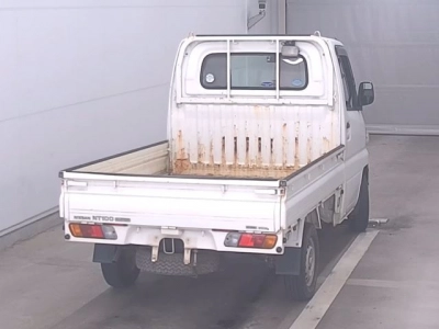 NISSAN NV100 CLIPPER