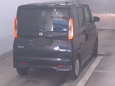 NISSAN ROOX