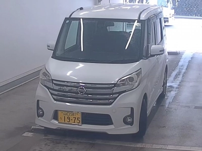 NISSAN DAYZ ROOX