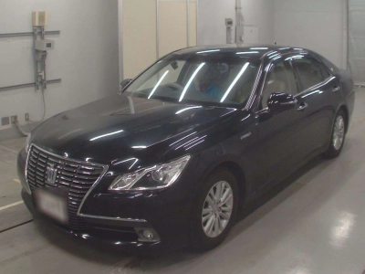 TOYOTA CROWN HYBRID