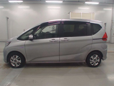 HONDA FREED + HYBRID