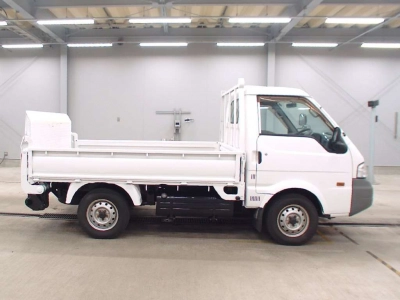 NISSAN VANETTE TRUCK