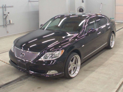LEXUS LS