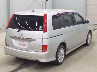 TOYOTA ISIS
