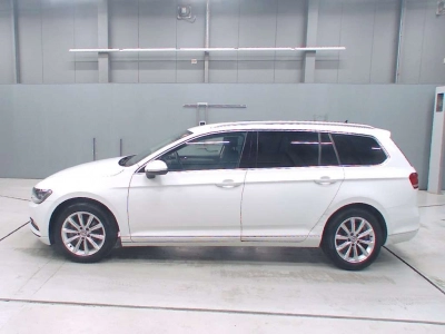 VOLKSWAGEN PASSAT VARIANT