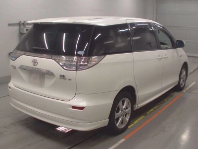 TOYOTA ESTIMA HYBRID
