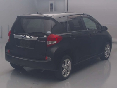 SUBARU TREZIA