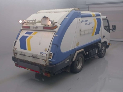 TOYOTA DYNA TRUCK