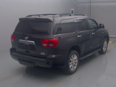 TOYOTA SEQUOIA