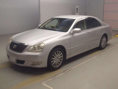 TOYOTA CROWN MAJESTA
