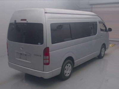 TOYOTA HIACE WAGON