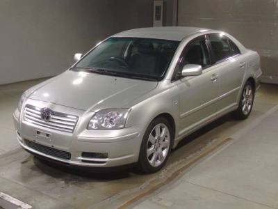 TOYOTA AVENSIS SEDAN