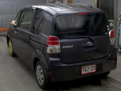 TOYOTA SPADE