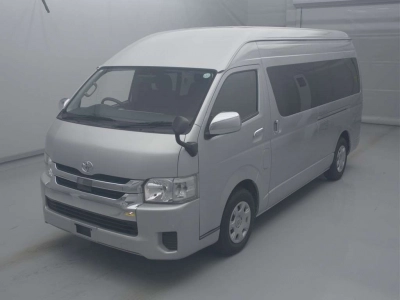 TOYOTA HIACE WAGON