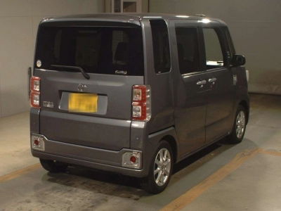 TOYOTA PIXIS MEGA