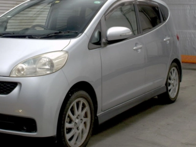 DAIHATSU SONICA
