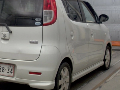 SUZUKI MRWAGON