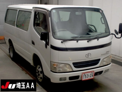 TOYOTA TOYOACE VAN