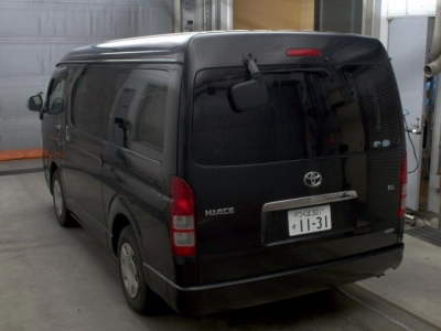 TOYOTA HIACE WAGON