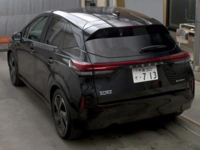 NISSAN AURA